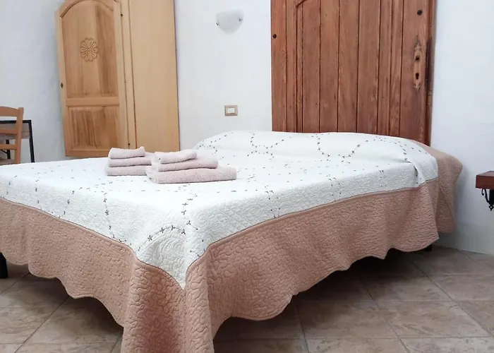 Beni Benius Гостевой дом Теулада