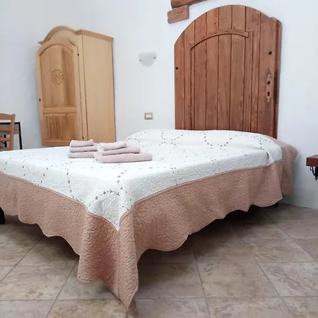 Beni Benius Pensjonat Teulada